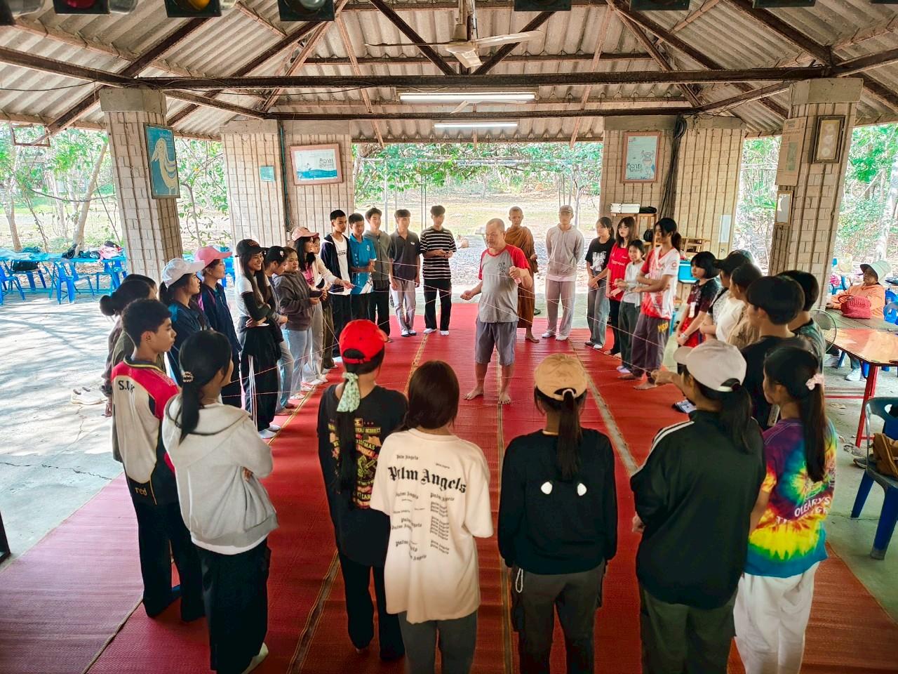 LINE_ALBUM_Day-3_250509_2.jpg